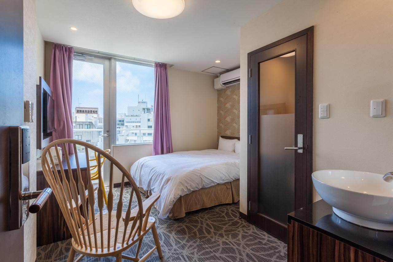Hotel Okinawa Kariyushi Lch. Premium Naha Exterior foto