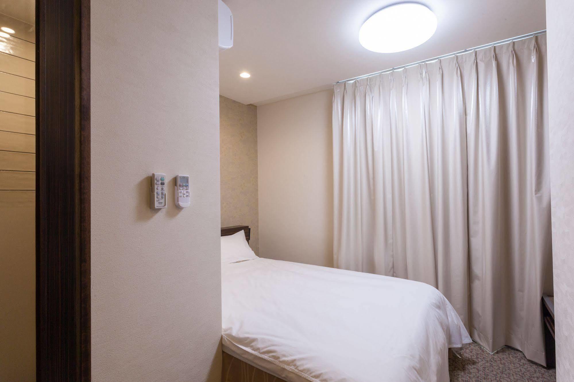 Hotel Okinawa Kariyushi Lch. Premium Naha Exterior foto