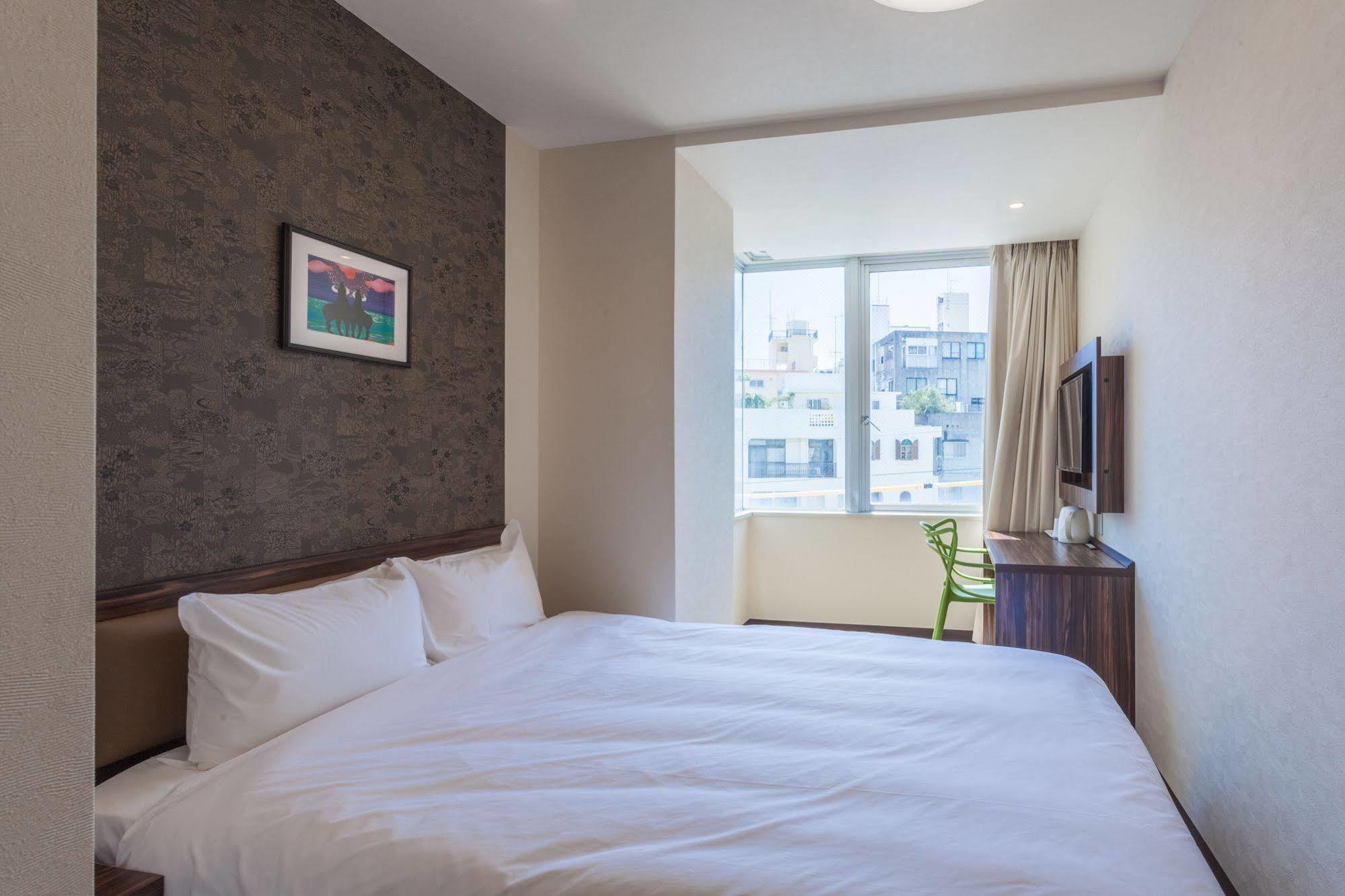 Hotel Okinawa Kariyushi Lch. Premium Naha Exterior foto